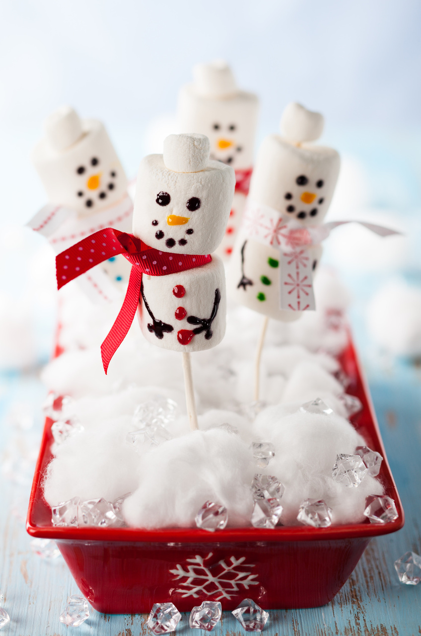 Fun & Unique Holiday Party Idea: Hot Cocoa Bar